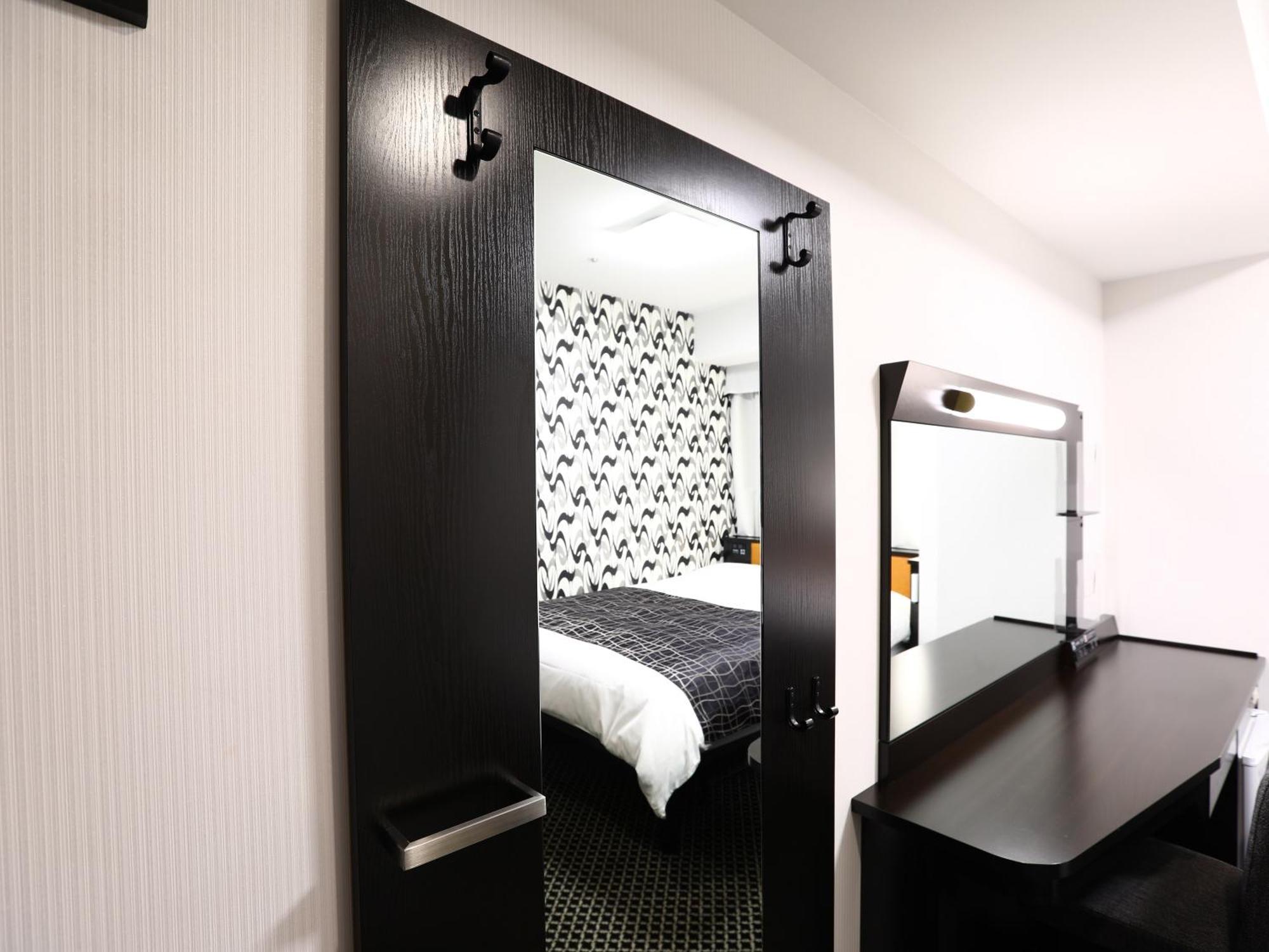 Apa Hotel Shimbashi Onarimon Токіо Екстер'єр фото